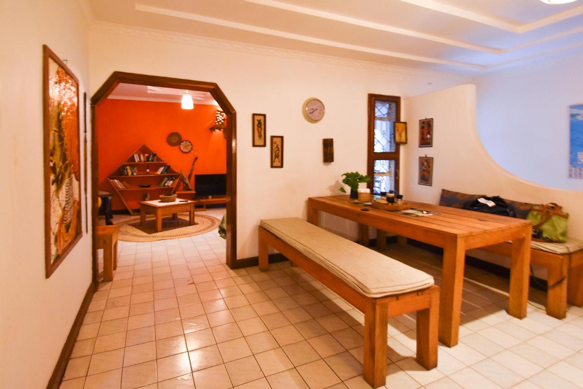 Utamaduni House B&B 阿鲁沙 外观 照片